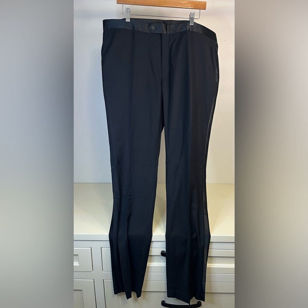NWOT Nordstrom zanetti znt18 pants mens satin stripe down leg. Size 41